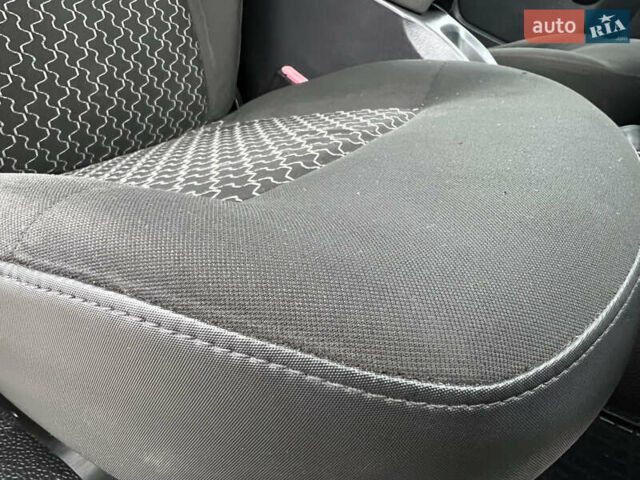 Белый Рено Кенгу, объемом двигателя 1.5 л и пробегом 262 тыс. км за 5750 $, фото 51 на Automoto.ua