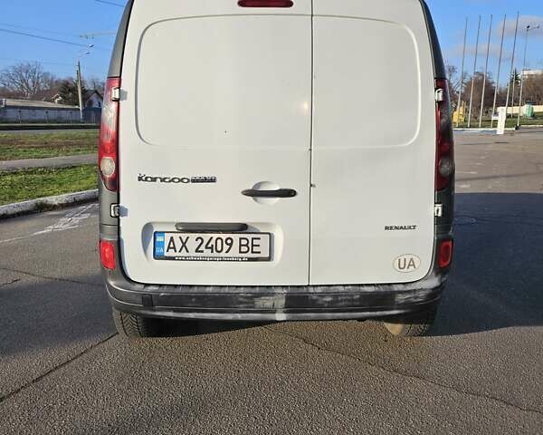 Білий Рено Кєнгу, об'ємом двигуна 1.5 л та пробігом 607 тис. км за 5500 $, фото 2 на Automoto.ua