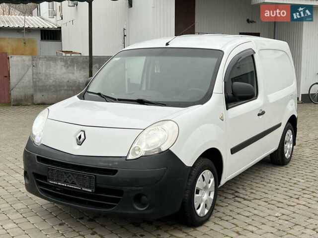 Белый Рено Кенгу, объемом двигателя 1.5 л и пробегом 262 тыс. км за 5750 $, фото 76 на Automoto.ua