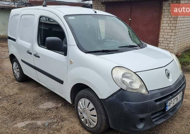 Белый Рено Кенгу, объемом двигателя 1.5 л и пробегом 361 тыс. км за 5300 $, фото 7 на Automoto.ua