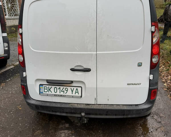 Белый Рено Кенгу, объемом двигателя 0 л и пробегом 128 тыс. км за 3000 $, фото 7 на Automoto.ua