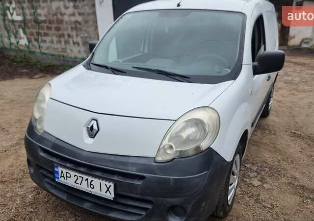 Белый Рено Кенгу, объемом двигателя 1.5 л и пробегом 361 тыс. км за 5300 $, фото 4 на Automoto.ua