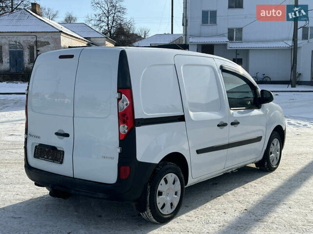Белый Рено Кенгу, объемом двигателя 1.5 л и пробегом 262 тыс. км за 5300 $, фото 4 на Automoto.ua
