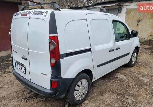 Белый Рено Кенгу, объемом двигателя 1.5 л и пробегом 361 тыс. км за 5300 $, фото 5 на Automoto.ua