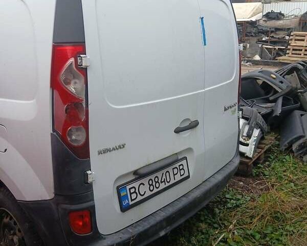 Белый Рено Кенгу, объемом двигателя 1.5 л и пробегом 215 тыс. км за 1700 $, фото 5 на Automoto.ua