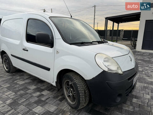 Рено Кенгу 2012 в Львове на Automoto.ua Белый Рено Кенгу, объемом двигателя 1.46 л и пробегом 233 тыс. км за 3850 $, фото 37 на Automoto.ua