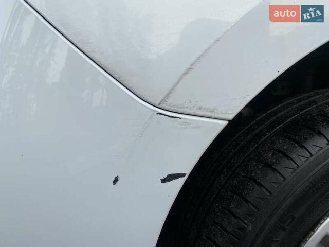 Белый Рено Кенгу, объемом двигателя 0 л и пробегом 80 тыс. км за 9000 $, фото 12 на Automoto.ua