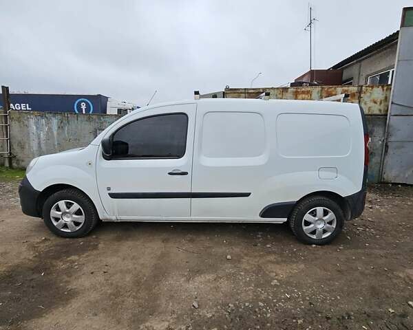 Белый Рено Кенгу, объемом двигателя 0 л и пробегом 62 тыс. км за 6000 $, фото 3 на Automoto.ua