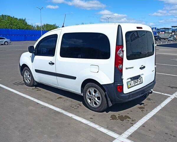 Белый Рено Кенгу, объемом двигателя 1.46 л и пробегом 120 тыс. км за 8000 $, фото 2 на Automoto.ua