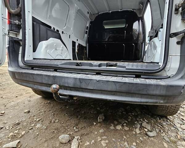 Рено Кєнгу 2012 у Томашполе на Automoto.ua Білий Рено Кєнгу, об'ємом двигуна 0 л та пробігом 62 тис. км за 6000 $, фото 7 на Automoto.ua