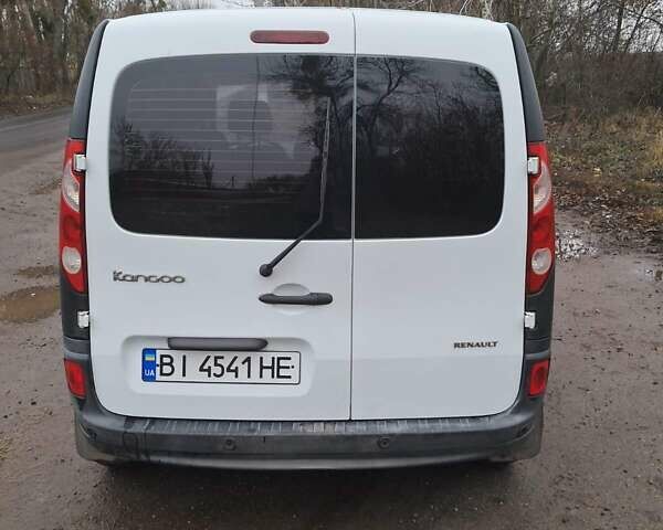 Белый Рено Кенгу, объемом двигателя 1.46 л и пробегом 145 тыс. км за 7800 $, фото 2 на Automoto.ua