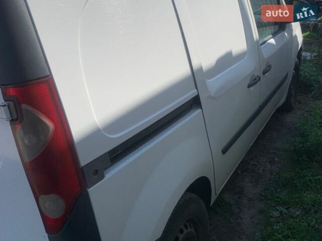 Білий Рено Кєнгу, об'ємом двигуна 1.46 л та пробігом 560 тис. км за 5200 $, фото 5 на Automoto.ua