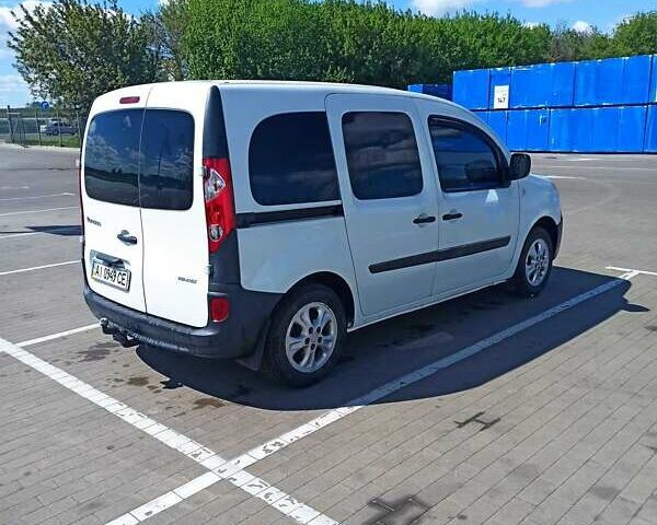 Белый Рено Кенгу, объемом двигателя 1.46 л и пробегом 120 тыс. км за 8000 $, фото 11 на Automoto.ua