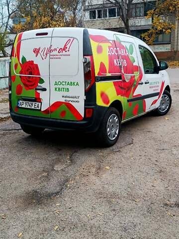 Белый Рено Кенгу, объемом двигателя 1.5 л и пробегом 303 тыс. км за 6000 $, фото 8 на Automoto.ua