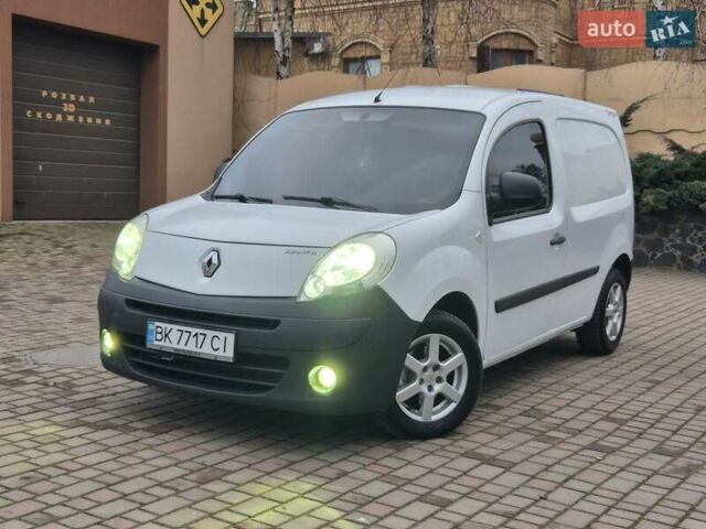 Білий Рено Кєнгу, об'ємом двигуна 1.5 л та пробігом 265 тис. км за 5999 $, фото 1 на Automoto.ua