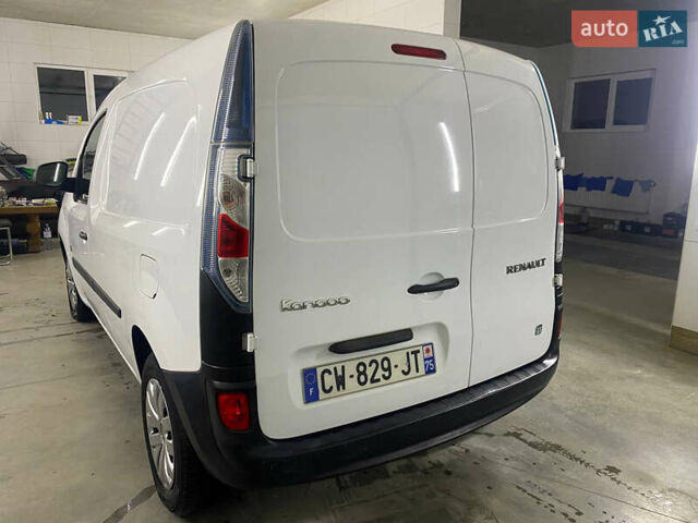 Білий Рено Кєнгу, об'ємом двигуна 0 л та пробігом 39 тис. км за 6100 $, фото 5 на Automoto.ua