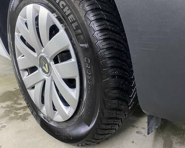 Білий Рено Кєнгу, об'ємом двигуна 0 л та пробігом 39 тис. км за 6100 $, фото 20 на Automoto.ua