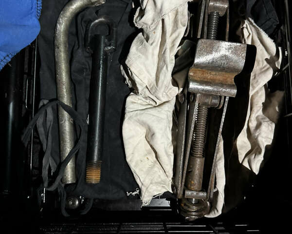 Білий Рено Кєнгу, об'ємом двигуна 1.46 л та пробігом 237 тис. км за 5600 $, фото 6 на Automoto.ua