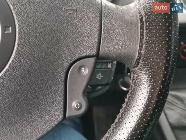 Белый Рено Кенгу, объемом двигателя 1.5 л и пробегом 330 тыс. км за 6490 $, фото 14 на Automoto.ua