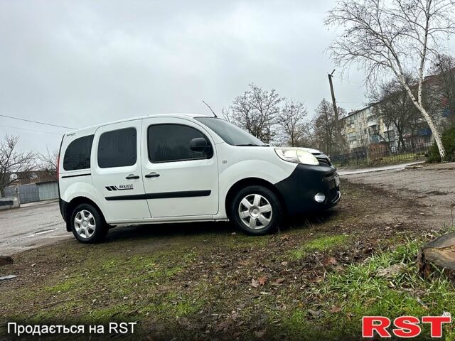 Белый Рено Кенгу, объемом двигателя 1.5 л и пробегом 265 тыс. км за 9200 $, фото 6 на Automoto.ua
