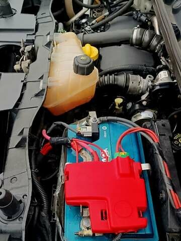 Белый Рено Кенгу, объемом двигателя 1.5 л и пробегом 303 тыс. км за 6000 $, фото 31 на Automoto.ua