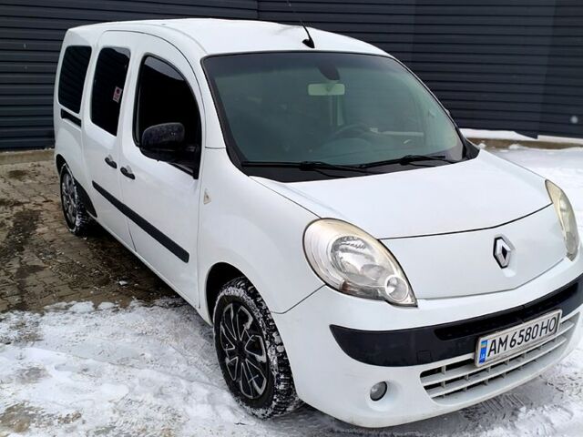 Белый Рено Кенгу, объемом двигателя 1.5 л и пробегом 253 тыс. км за 8300 $, фото 1 на Automoto.ua