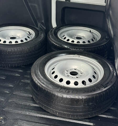 Белый Рено Кенгу, объемом двигателя 1.46 л и пробегом 234 тыс. км за 7700 $, фото 9 на Automoto.ua