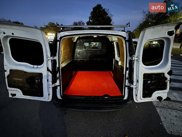 Білий Рено Кєнгу, об'ємом двигуна 1.46 л та пробігом 237 тис. км за 5600 $, фото 13 на Automoto.ua