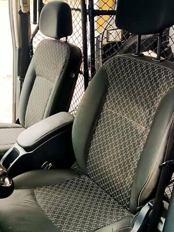 Белый Рено Кенгу, объемом двигателя 1.5 л и пробегом 303 тыс. км за 6000 $, фото 12 на Automoto.ua