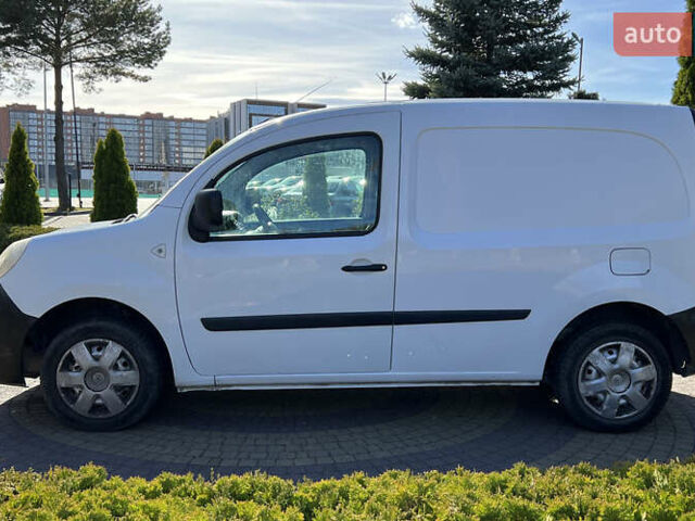 Рено Кєнгу 2013 у Львові на Automoto.ua Білий Рено Кєнгу, об'ємом двигуна 1.46 л та пробігом 202 тис. км за 6600 $, фото 3 на Automoto.ua