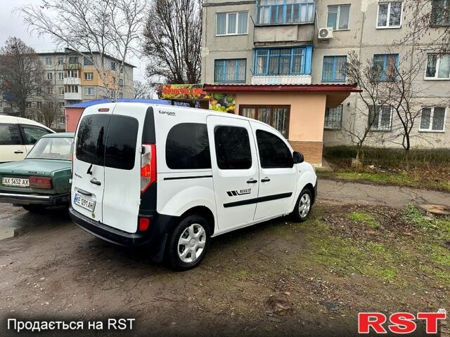 Белый Рено Кенгу, объемом двигателя 1.5 л и пробегом 265 тыс. км за 9200 $, фото 8 на Automoto.ua