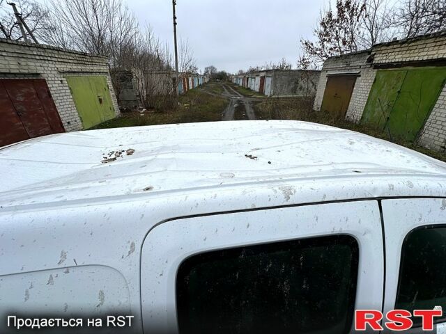 Білий Рено Кєнгу, об'ємом двигуна 1.5 л та пробігом 370 тис. км за 4300 $, фото 5 на Automoto.ua