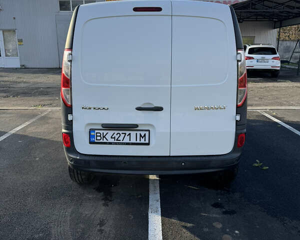 Рено Кенгу 2014 в Лубнах на Automoto.ua Белый Рено Кенгу, объемом двигателя 1.46 л и пробегом 395 тыс. км за 7150 $, фото 5 на Automoto.ua