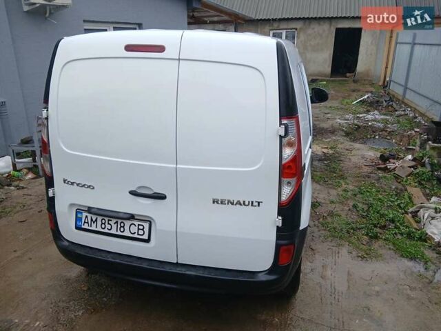 Белый Рено Кенгу, объемом двигателя 1.46 л и пробегом 200 тыс. км за 6800 $, фото 5 на Automoto.ua