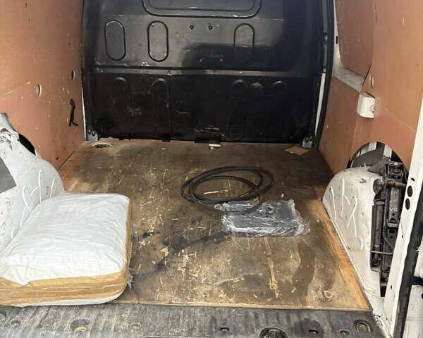 Белый Рено Кенгу, объемом двигателя 1.46 л и пробегом 289 тыс. км за 7250 $, фото 8 на Automoto.ua