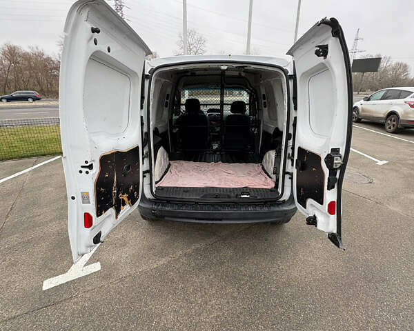 Белый Рено Кенгу, объемом двигателя 1.46 л и пробегом 166 тыс. км за 6800 $, фото 5 на Automoto.ua