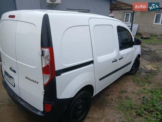 Белый Рено Кенгу, объемом двигателя 1.46 л и пробегом 200 тыс. км за 6800 $, фото 3 на Automoto.ua