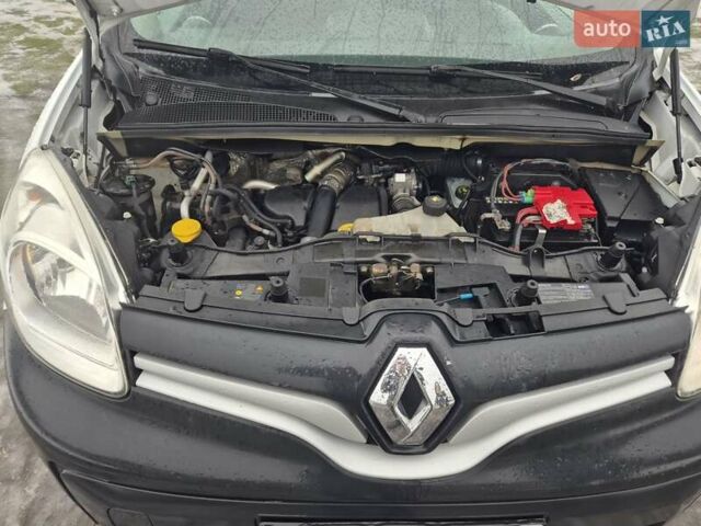 Білий Рено Кєнгу, об'ємом двигуна 1.46 л та пробігом 243 тис. км за 5900 $, фото 29 на Automoto.ua