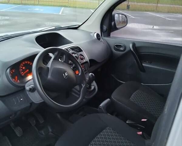 Білий Рено Кєнгу, об'ємом двигуна 1.5 л та пробігом 231 тис. км за 5950 $, фото 9 на Automoto.ua