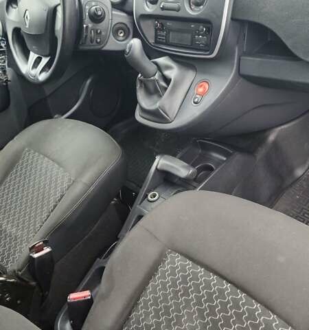 Белый Рено Кенгу, объемом двигателя 1.46 л и пробегом 236 тыс. км за 6500 $, фото 7 на Automoto.ua