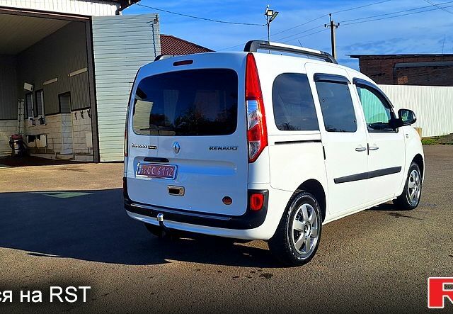Білий Рено Кєнгу, об'ємом двигуна 1.5 л та пробігом 64 тис. км за 12500 $, фото 5 на Automoto.ua