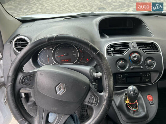 Белый Рено Кенгу, объемом двигателя 1.46 л и пробегом 277 тыс. км за 6450 $, фото 10 на Automoto.ua
