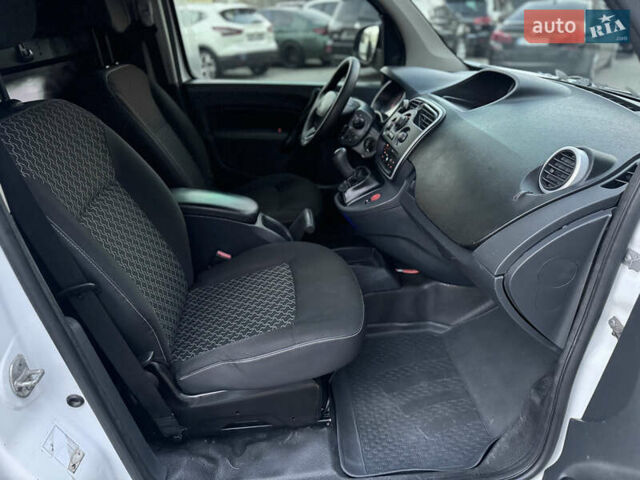 Білий Рено Кєнгу, об'ємом двигуна 1.5 л та пробігом 240 тис. км за 7200 $, фото 7 на Automoto.ua