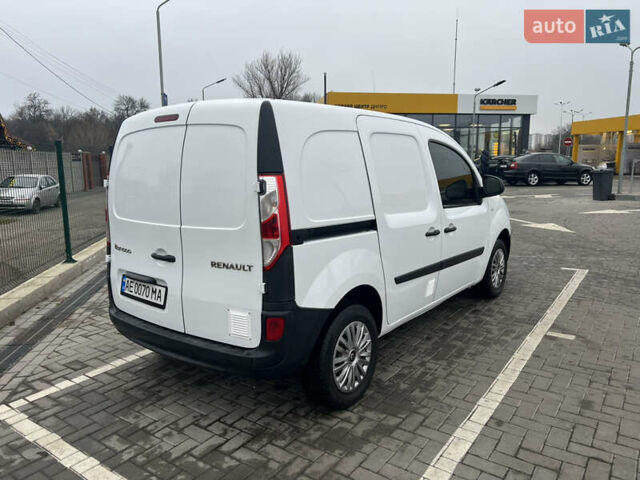 Белый Рено Кенгу, объемом двигателя 1.5 л и пробегом 188 тыс. км за 8000 $, фото 4 на Automoto.ua