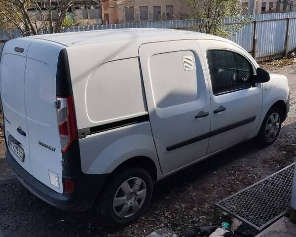 Білий Рено Кєнгу, об'ємом двигуна 1.46 л та пробігом 280 тис. км за 6500 $, фото 1 на Automoto.ua