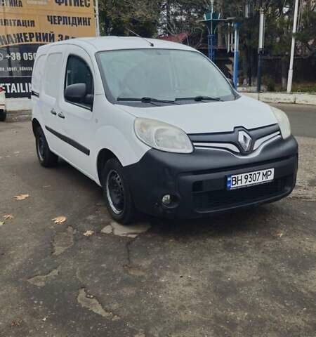 Белый Рено Кенгу, объемом двигателя 1.46 л и пробегом 236 тыс. км за 6500 $, фото 4 на Automoto.ua