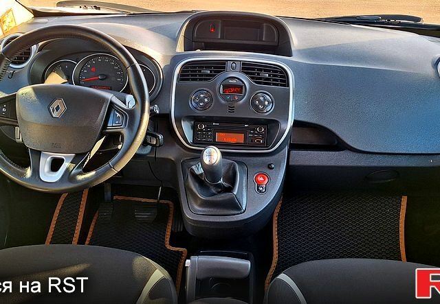 Білий Рено Кєнгу, об'ємом двигуна 1.5 л та пробігом 64 тис. км за 12500 $, фото 11 на Automoto.ua