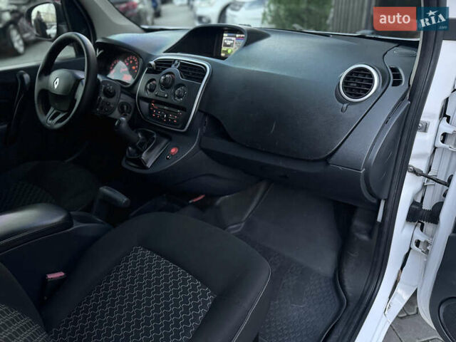 Білий Рено Кєнгу, об'ємом двигуна 1.5 л та пробігом 240 тис. км за 7200 $, фото 24 на Automoto.ua