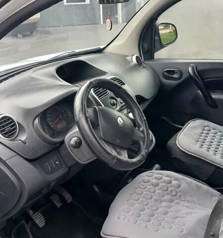 Рено Кєнгу 2015 у Броварах на Automoto.ua Білий Рено Кєнгу, об'ємом двигуна 1.46 л та пробігом 225 тис. км за 8500 $, фото 10 на Automoto.ua