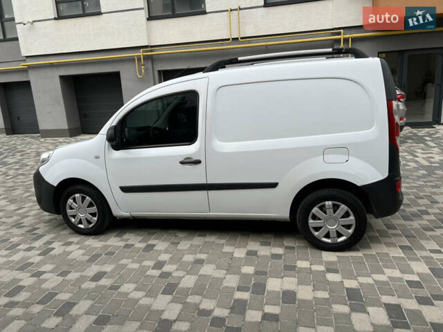 Белый Рено Кенгу, объемом двигателя 1.46 л и пробегом 277 тыс. км за 6450 $, фото 7 на Automoto.ua